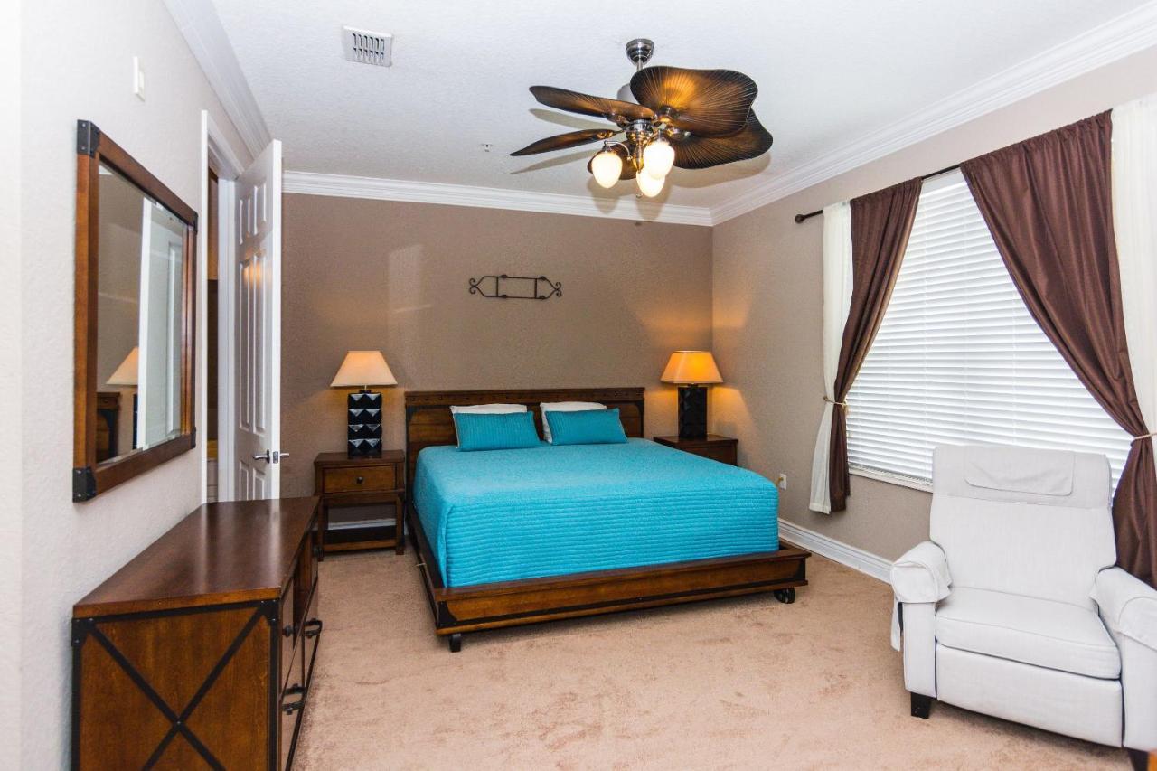 3br 2bath Balcony 5min Conv Center 1410ft Casa de férias Orlando